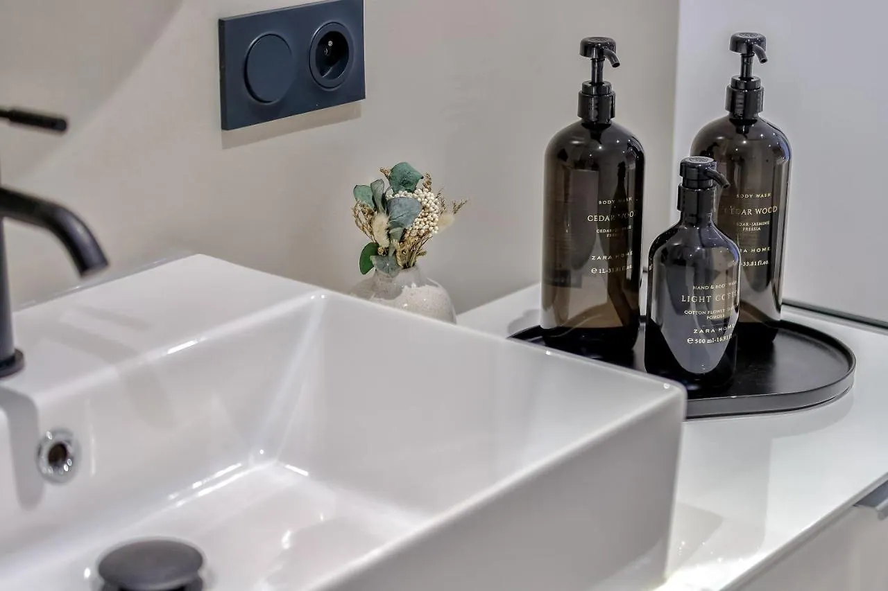 Le 15 Sainte Claire - Luxe Et Prestige Apartment Annecy