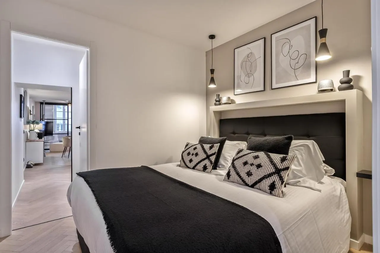 Le 15 Sainte Claire - Luxe Et Prestige Apartment Annecy France