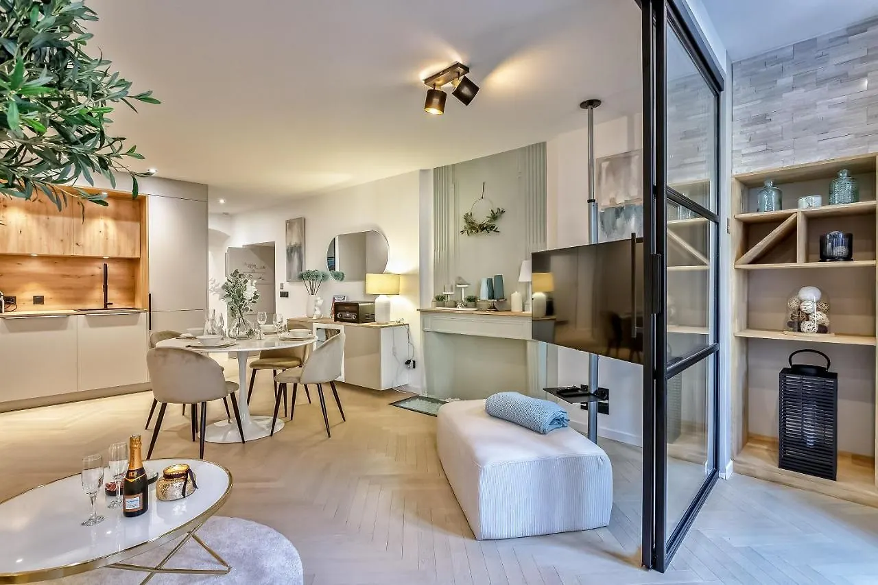 Le 15 Sainte Claire - Luxe Et Prestige Apartment Annecy